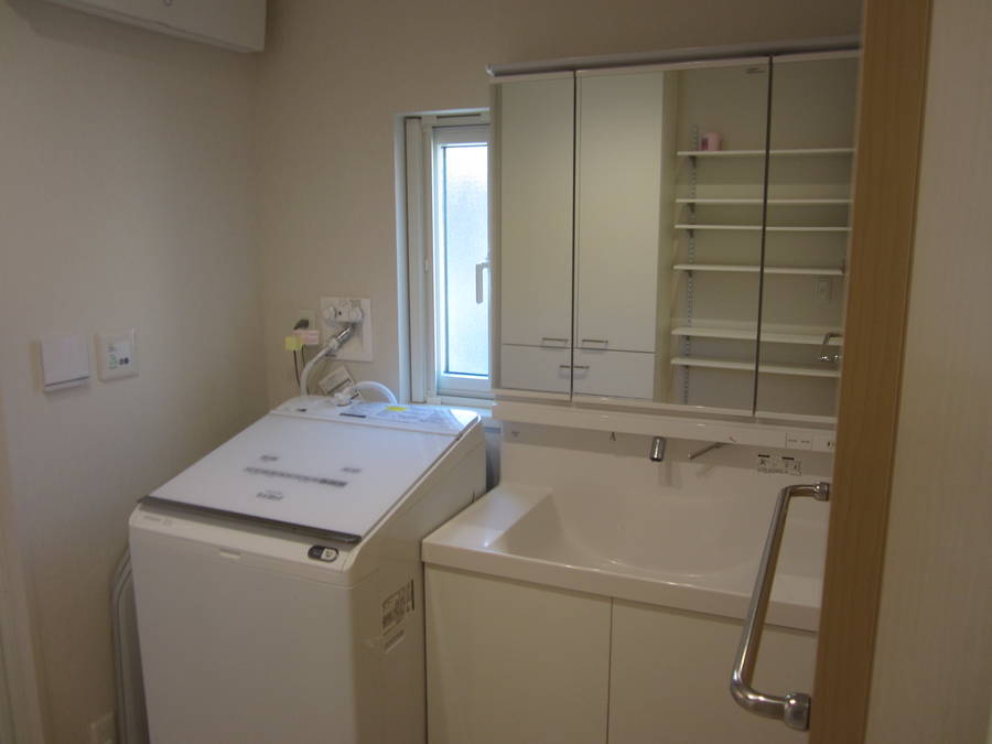 苫生町中古住宅