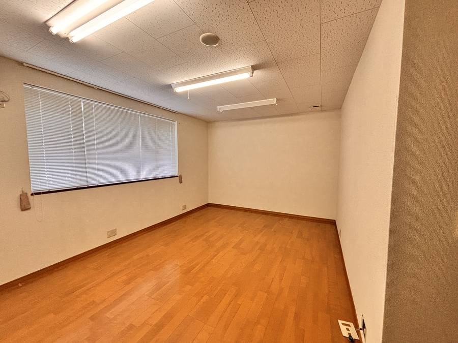 大湊浜町貸事業用物件