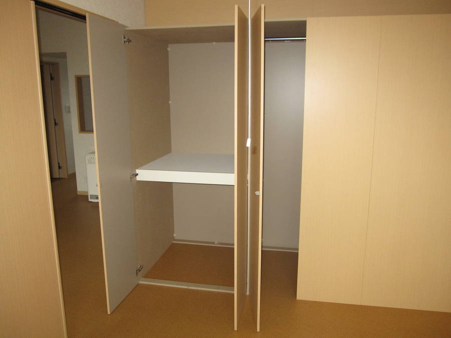 elegante viola（エレガンテ　ヴィオラ）C号(2F)