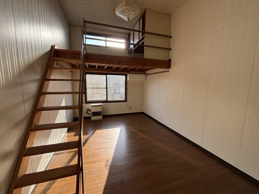 ヒルズヨシダ1号館　124号（2F)