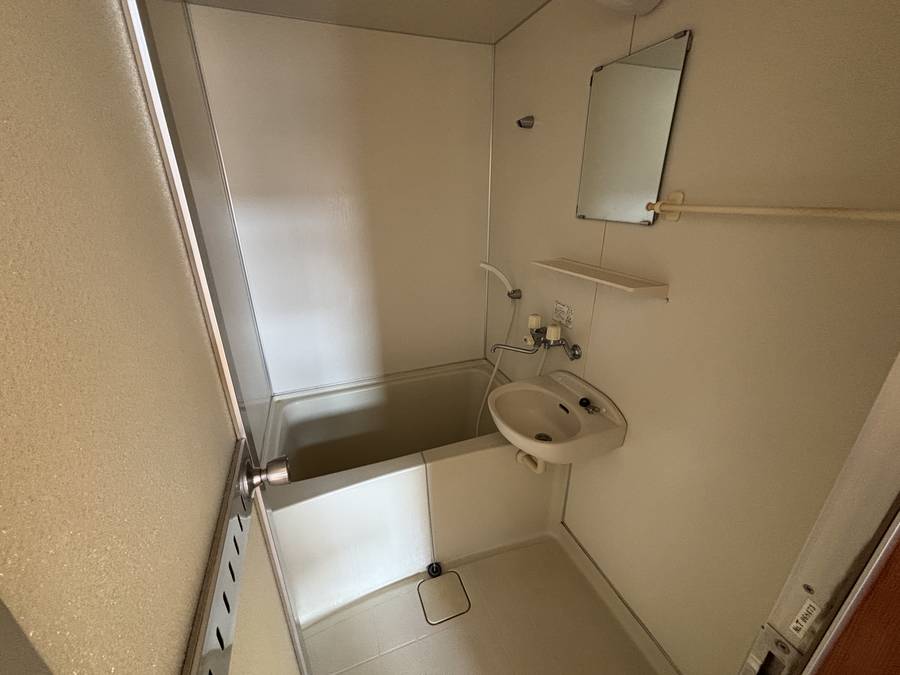 ヒルズヨシダ1号館　124号（2F)