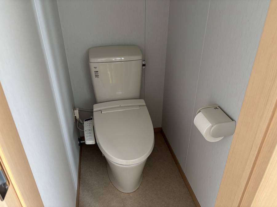 シングルハイツ　202号（2F）