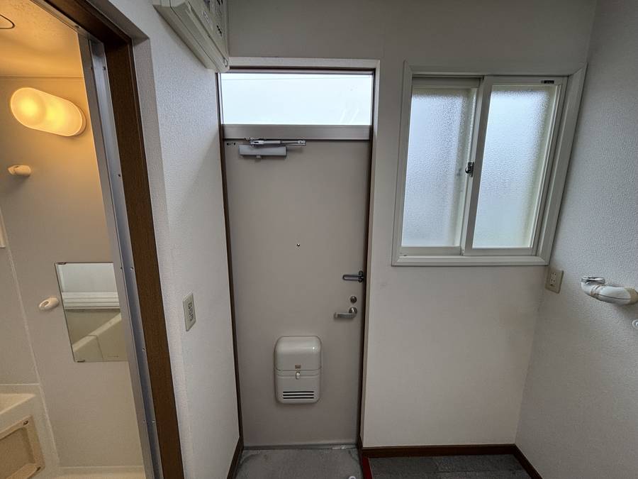 ラ・フォーレ由紀　202号（2F)