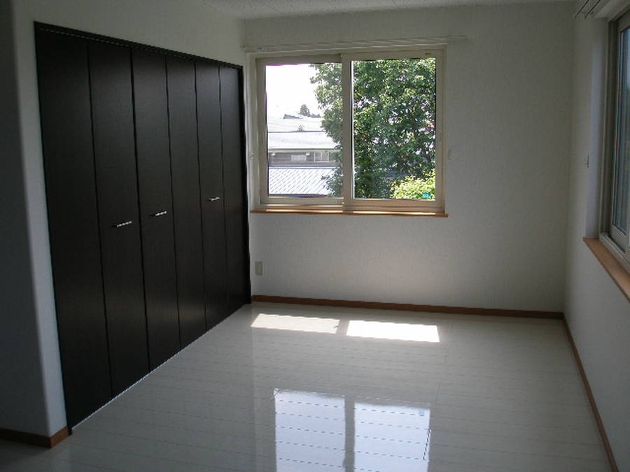 苺HOUSE金曲B棟　101号