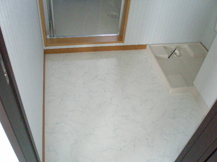 苺HOUSE金曲B棟　101号