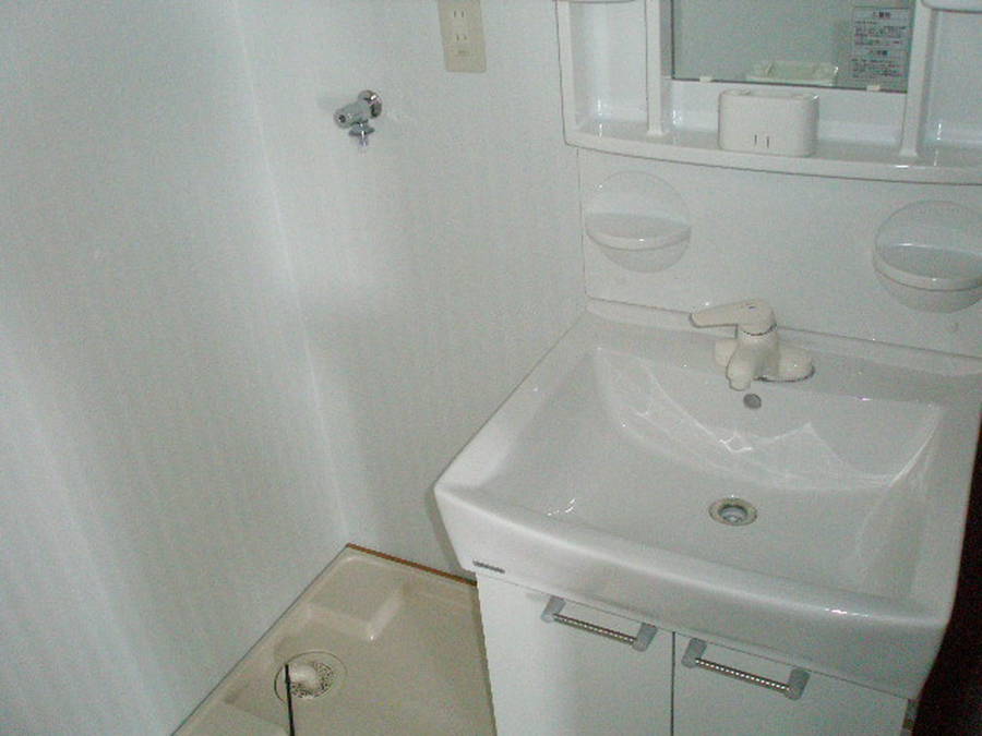 苺HOUSE金曲B棟　101号