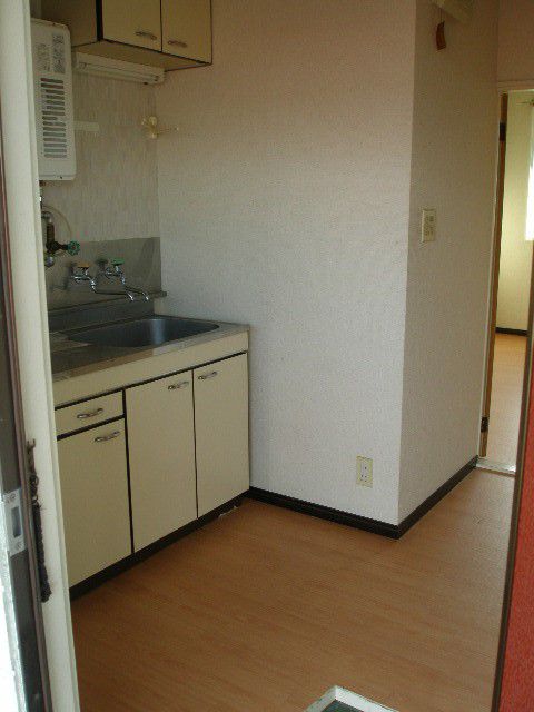 ワンルーム高美　106号