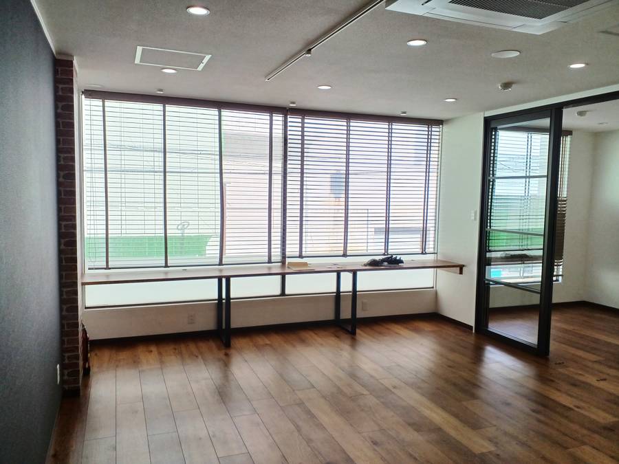 おき貸事務所B　２F