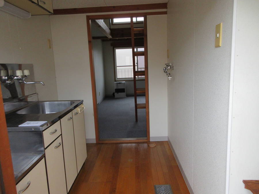 シングルハイツ　205号室