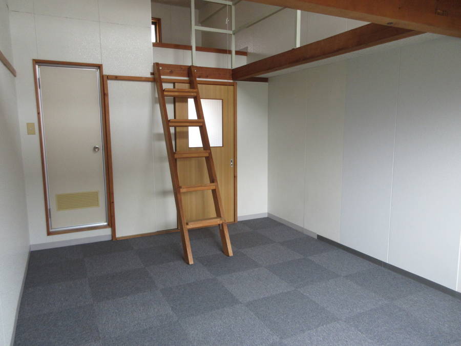 シングルハイツ　205号室