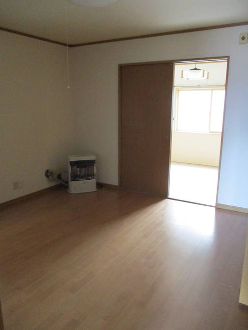 コーポ・ブルースカイ1-1