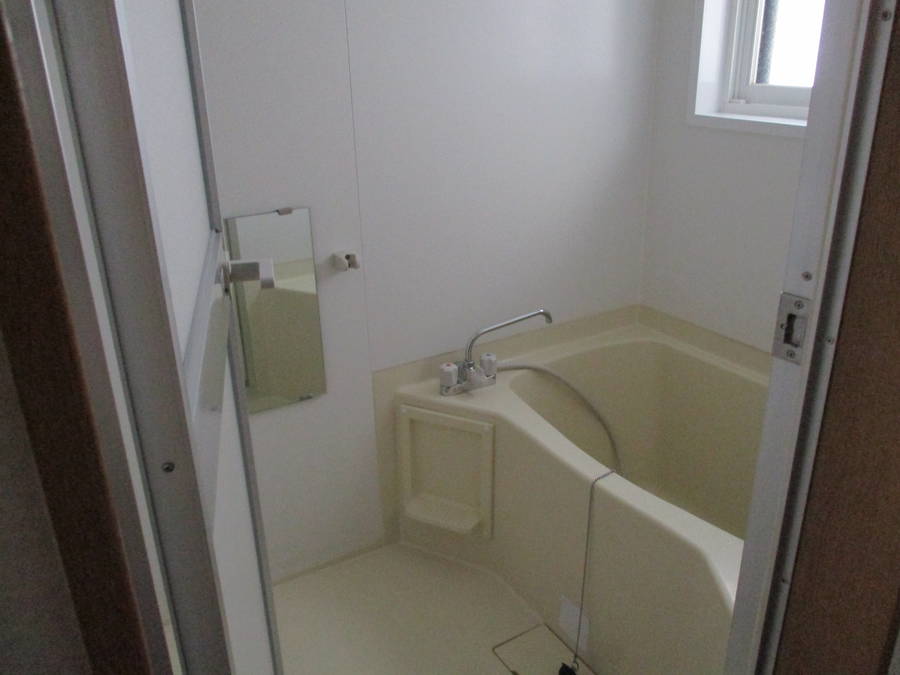 コーポ・ブルースカイ1-1