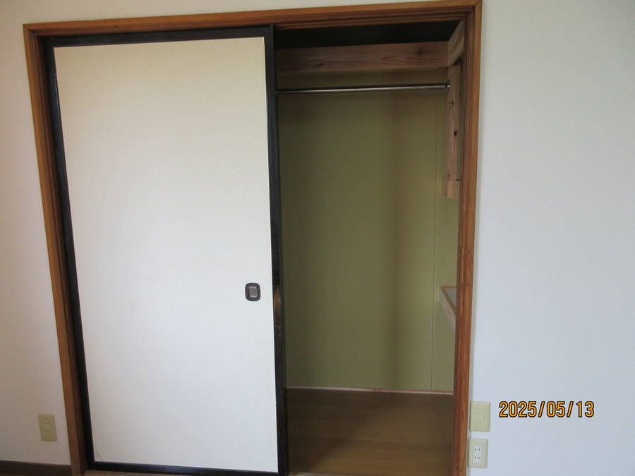 横迎町一丁目貸家