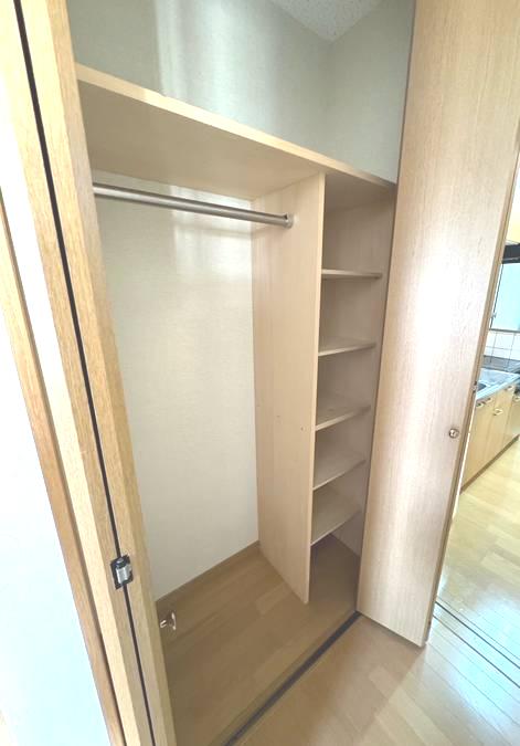 メゾンメープル５号室(駐車場付き)